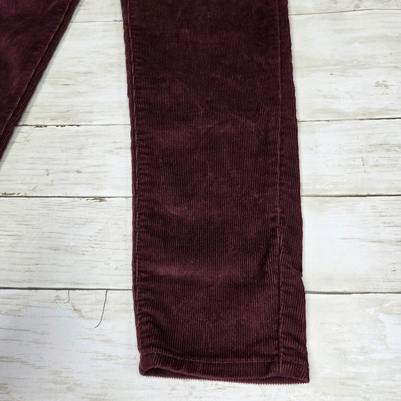 Levi's Corduroy Pants 25x29 Burgundy High Waisted Mom Jeans Tapered Leg NEW - Picture 2 of 14